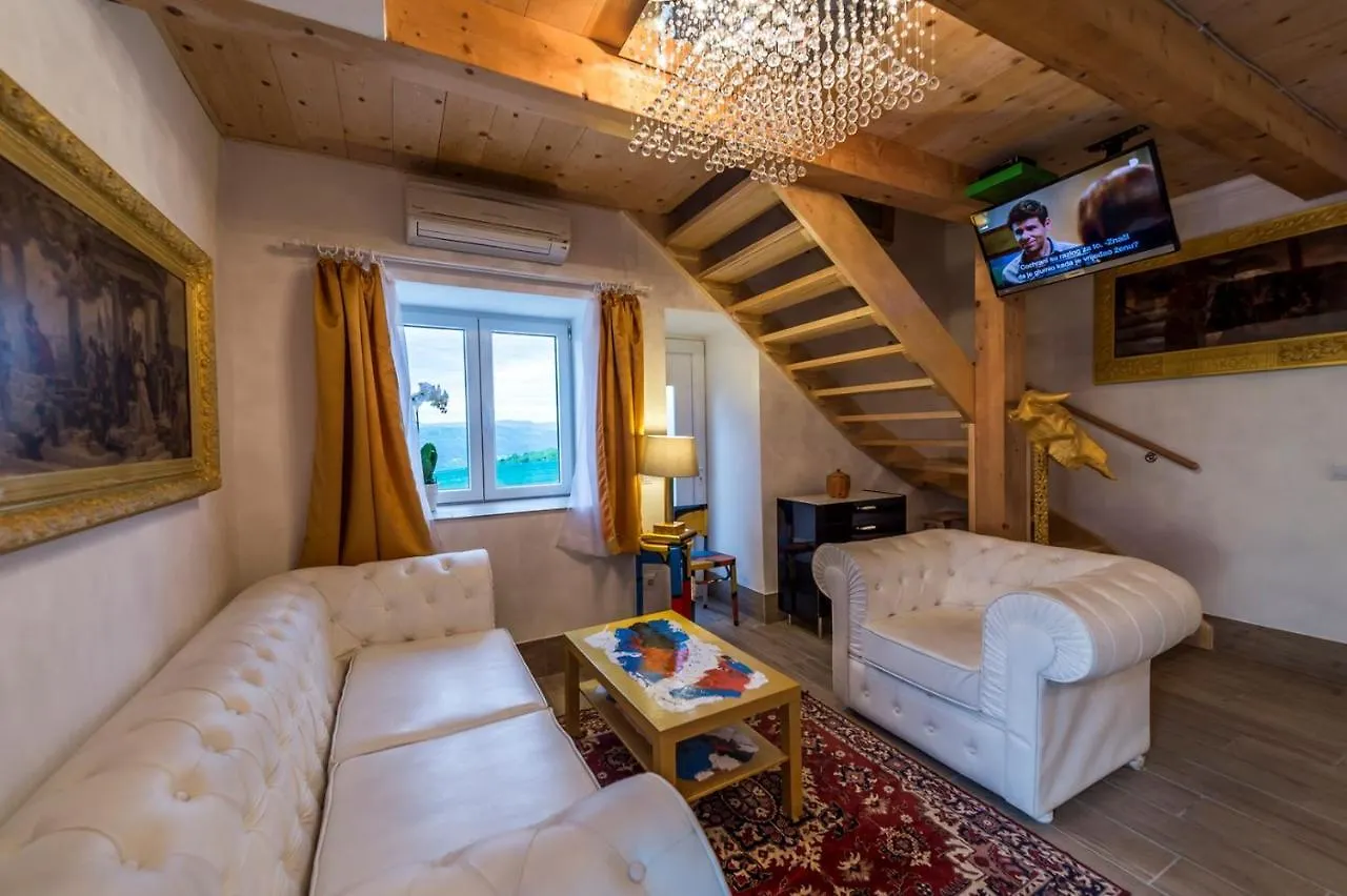 Villa Art House With Pool Vizinada Croatia